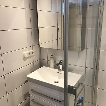 公寓 Apartment-ferienwohnung In *